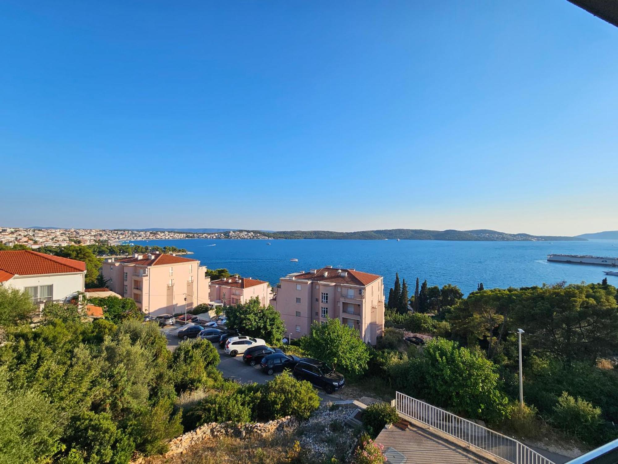 Apartmani Dodo Трогир Екстериор снимка